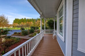 Terrace/patio - The Allen House Bed & Brunch (Ridgefield)