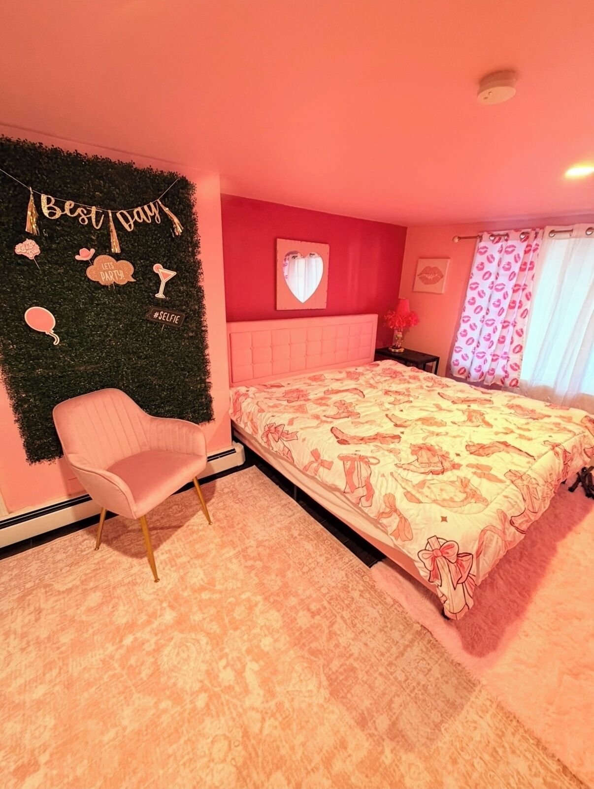 2 bedrooms, desk, iron/ironing board, free WiFi