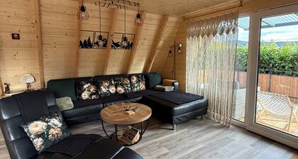 Modern vacation home with fireplace 84