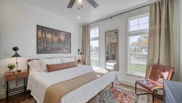 2 habitaciones, tabla de planchar con plancha, wifi y ropa de cama