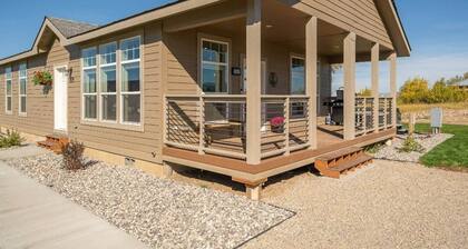 2 BR Teton Home • King • Hot Tub • A/C