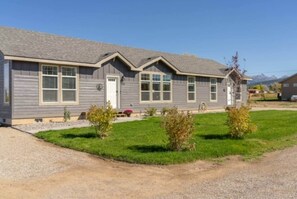 Exterior - 3 King Beds • Spacious • EV • A/C • Near Jackson (Teton County)
