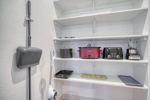 Miscellaneous - 3 King Beds • Spacious • EV • A/C • Near Jackson (Teton County)