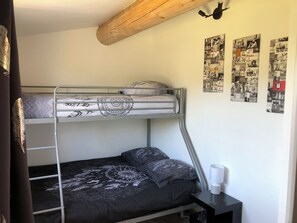 Iron/ironing board, WiFi, bed sheets - Charming cottage (Monteux)