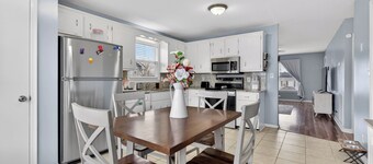 Eagles Rest Home • Sleeps 7 • Minutes to Army Base