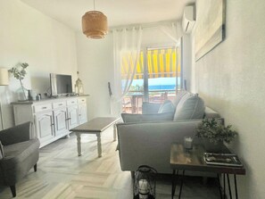 Living area - Precioso apartamento frente al mar en la mejor playa de España (Chiclana de la Frontera)