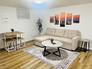 Living area - Amazing Location, Blocks from UW (Seattle)