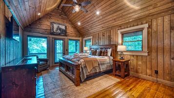 3 bedrooms, WiFi (free), bed sheets