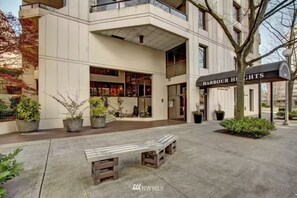 Exterior detail - Central Belltown Hotspot (Seattle)