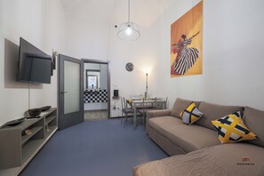 Smart TV - Oasis Garden House - Relaxation and garden in Forli (Forlì)