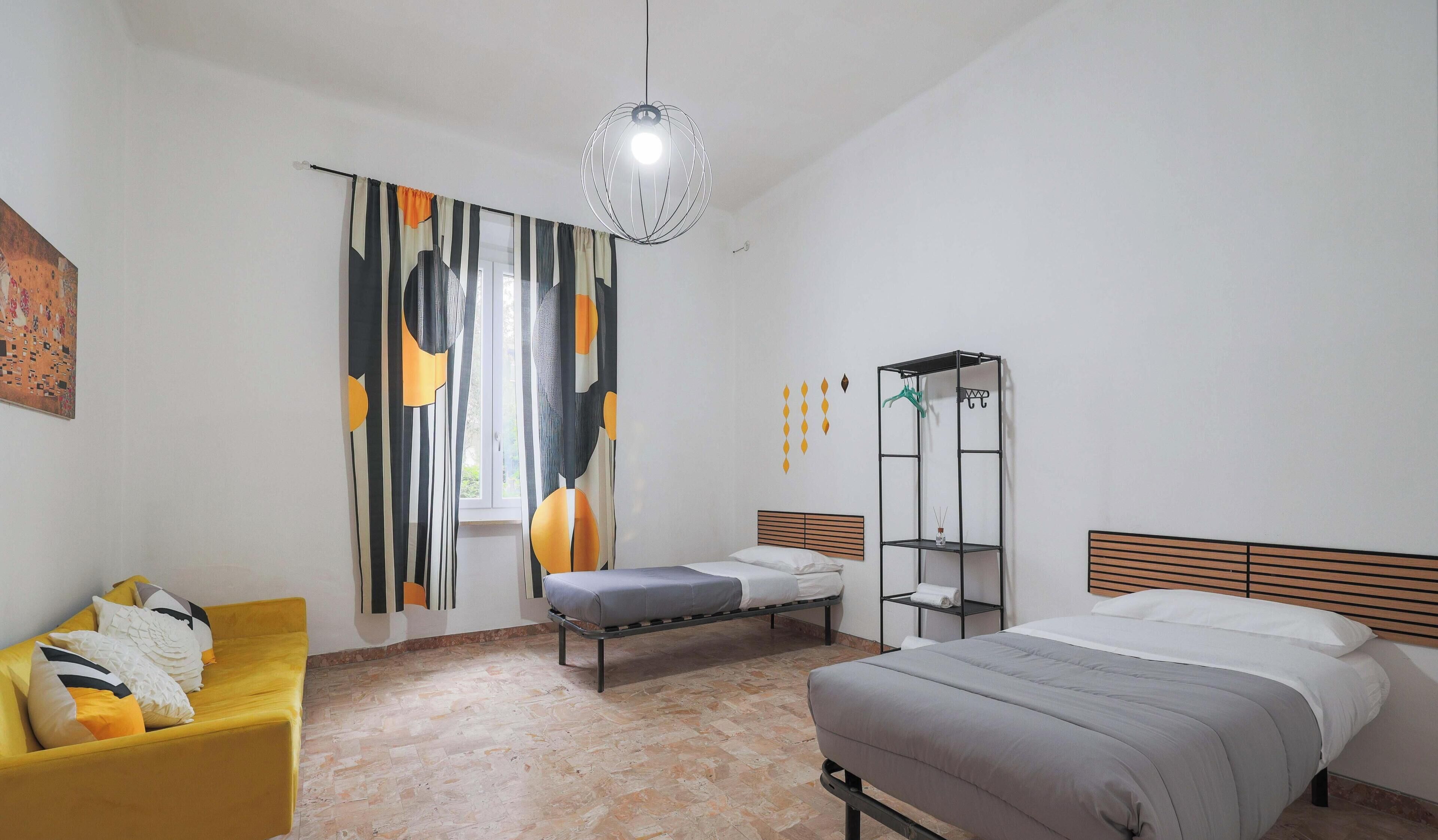 2 多间卧室、熨斗/熨衣板、WiFi、床单