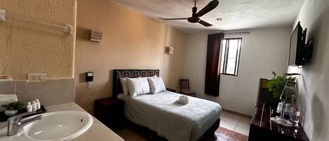 Iron/ironing board, WiFi, bed sheets