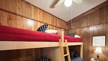 4 Schlafzimmer, Internetzugang, Bettwäsche