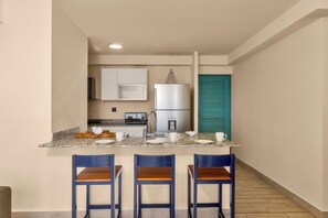 Deluxe-Apartment, Balkon, Meerblick | Eigene Küche