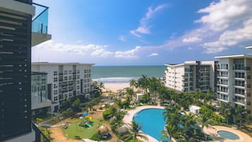 Deluxe-Apartment, Balkon, Meerblick | Hochwertige Bettwaren, Pillowtop-Betten, Zimmersafe