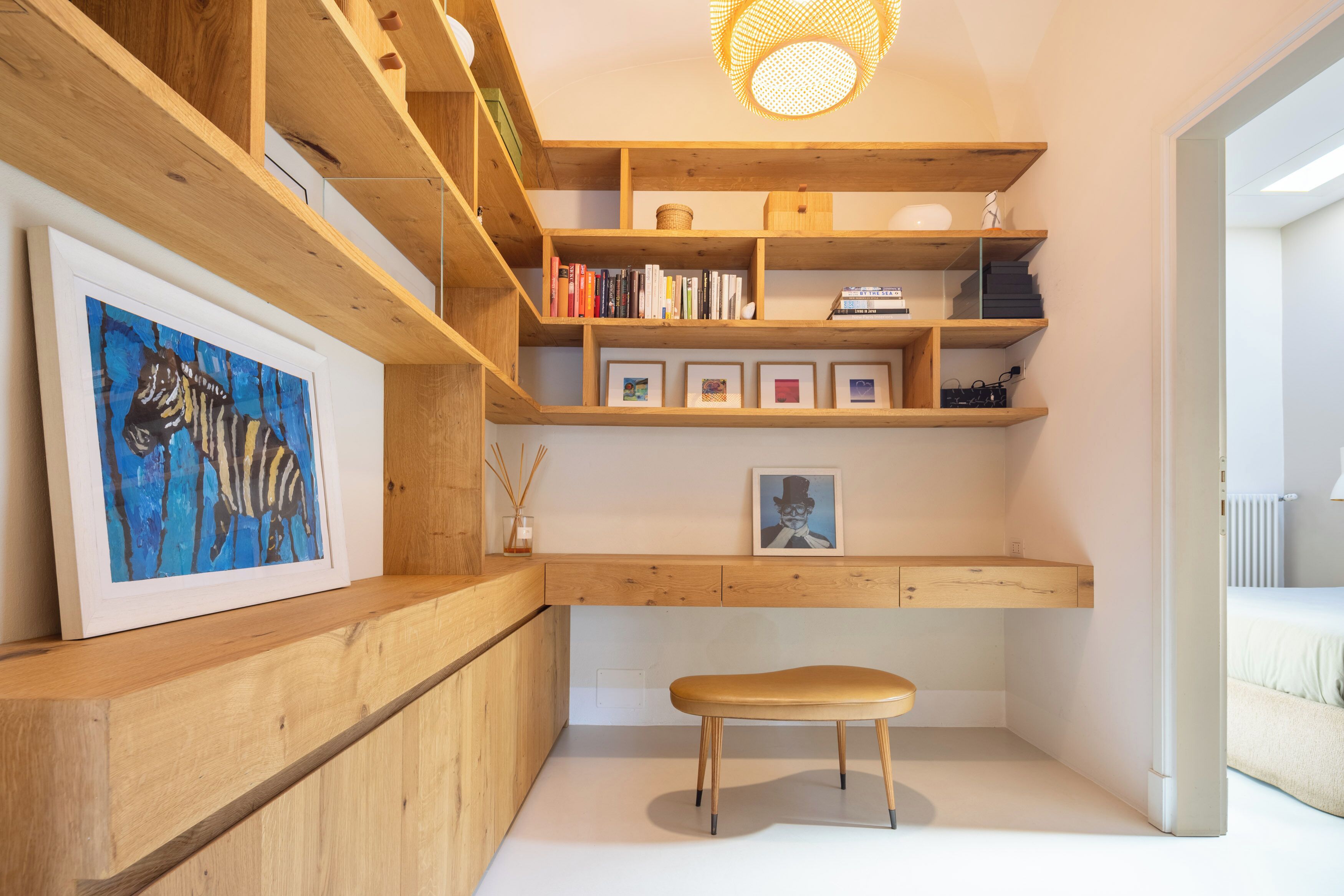 المنشأة من الداخل