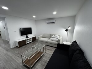 Lounge - Hiking & Ocean (Calheta)