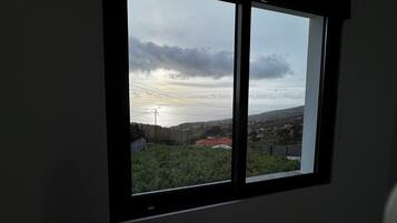 Deluxe Chalet, Ocean View | Interior