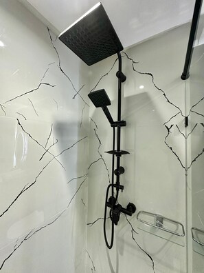 Hair dryer, towels, soap, toilet paper - Cosy Central Terrace Studio | Maarif -Near Twin Center (Dar-el-Beida)