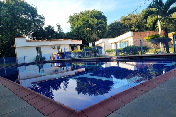 15 outdoor pools