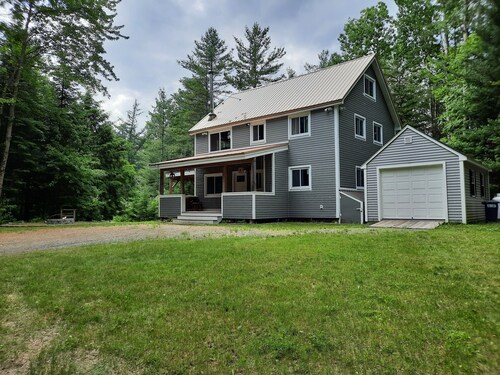 157sl Peaceful Franconia Notch Forest Retreat Near Cannon Privacy, and Comfort! Pool gym Passes