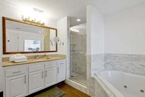 Interior - 12538 International Drive #c303 Orlando, 2bed (Orlando)
