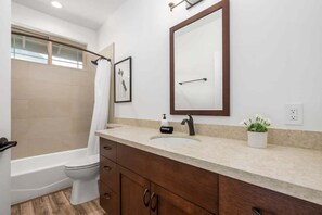 Interior - @ Marbella Lane - 3BR w/ Amazing MT & Ocean Vistas (Waianae)