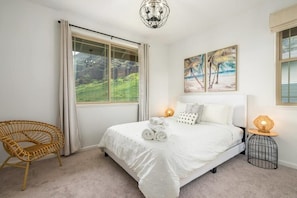 Interior - @ Marbella Lane - 3BR w/ Amazing MT & Ocean Vistas (Waianae)