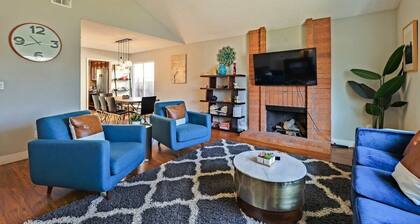 @ Marbella Lane - 4BR Home Away From Home Ldry