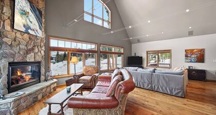 Spacious Winter Park Home w/ Game Room, Fireplace & Resort Bus Access Elk Court Lodge by Avantstay