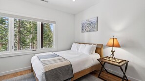 House (5 Bedrooms) | 5 bedrooms, iron/ironing board, bed sheets