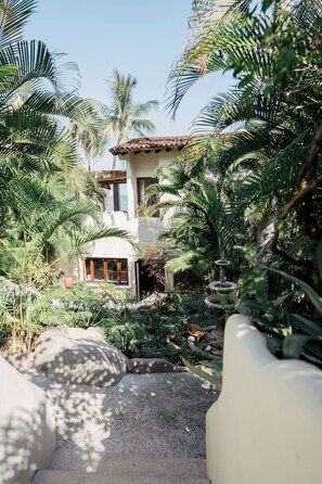 Property grounds - Beachfront Magic @ Casa Campana 7BR (Sayulita)