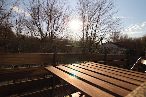 Large apartment for fitters Troisdorf | 100 sqm | up to 6 pers. | balcony | parking lot