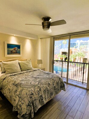 3 bedrooms, free WiFi - Sea Vista 215 Oceanfront Paradise! Sleeps 8 (south padre island)