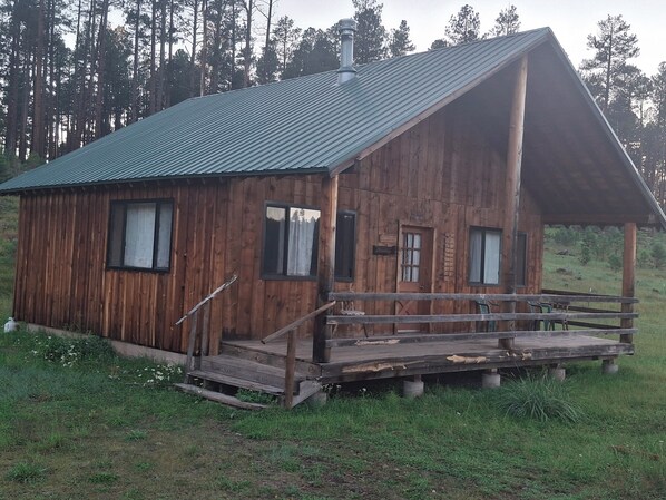 Exterior - The Beaver Creek Guest Ranch offers a peaceful setting for guests to relax. (Blue)