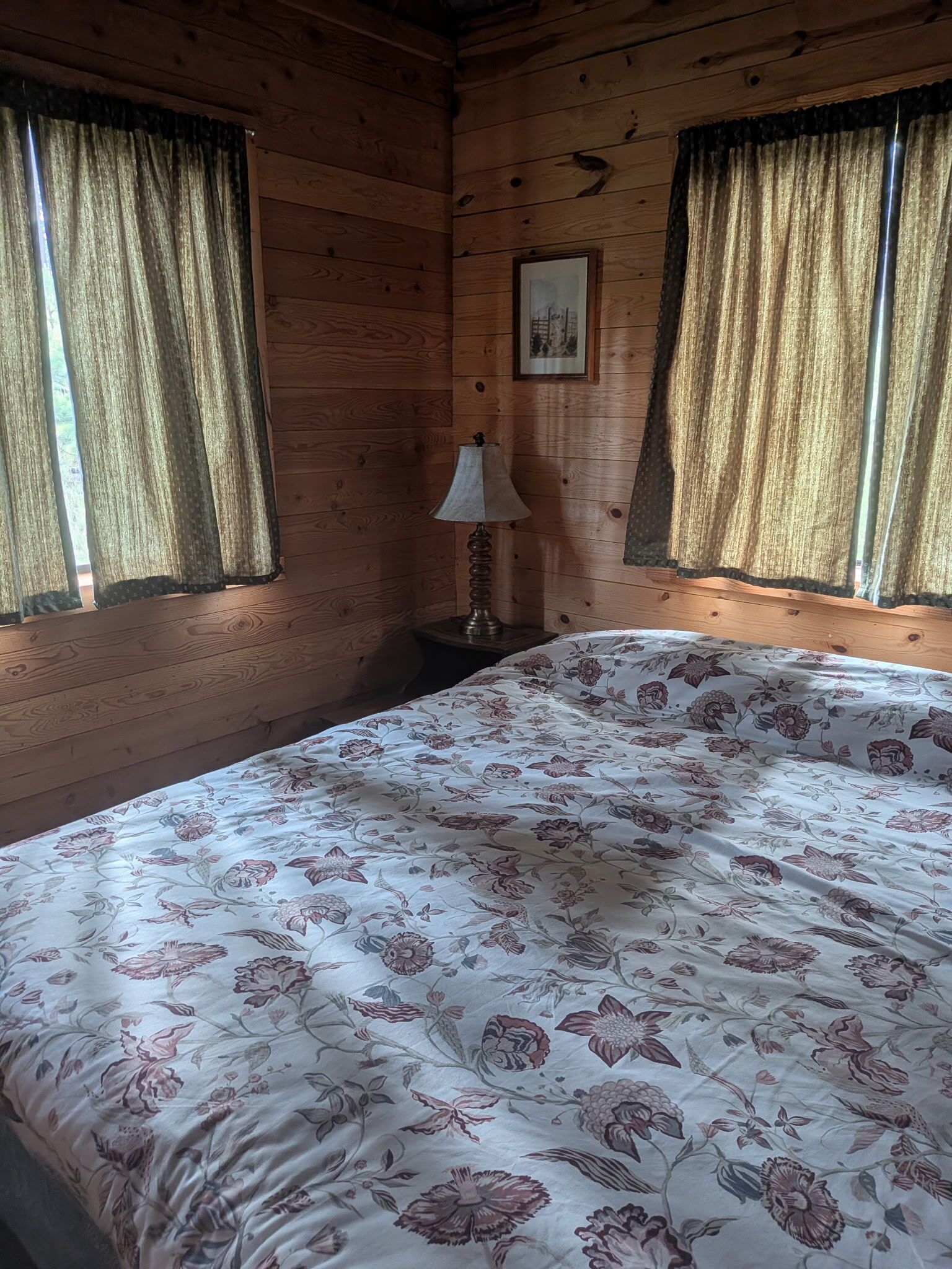 3 quartos, ferros/tábuas de passar roupa, Wi-Fi, roupa de cama