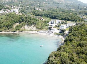 Beach - Casa Mila Apartments - Standard Triple bedroom with sea view (Ulcinj)