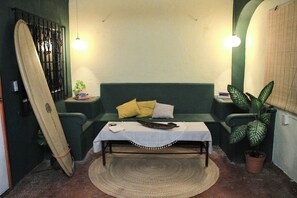 Interior - Olivo Hostel (Brisas de Zicatela)