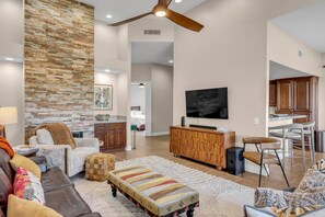 Fireplace - New! Beautiful Mountain-View in PGA West – 1-month Minimum Breathtaking home you’ll love to be in. (La Quinta)