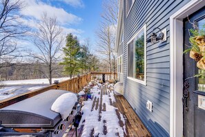 Property grounds - Greenville Country Retreat Near Golfing & Hiking! (Greenville)