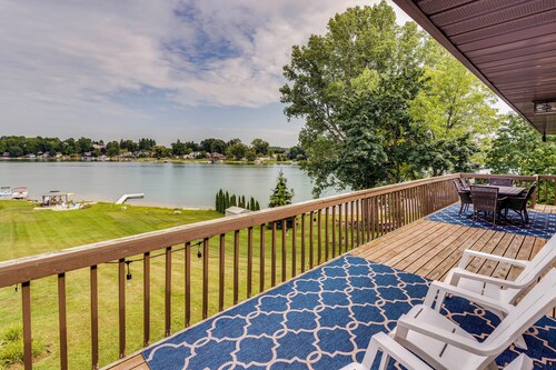 Private Beach, 3,000 Sq Ft: Murray Lake Retreat!