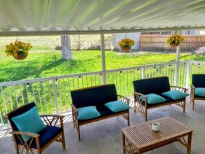 Terrace/patio - Gate City Guesthouse (Entire Triplex) (Pocatello)