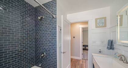 Gate City Guesthouse Entire Triplex
