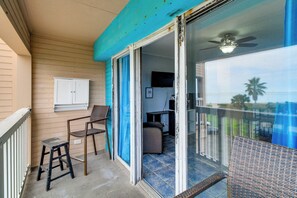 Terrace/patio - Steps to North Beach: Gem w/ Ocean-View Balcony! (Corpus Christi)