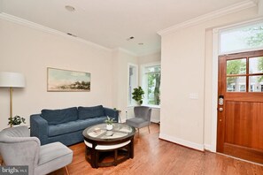 Smart TV, books, offices