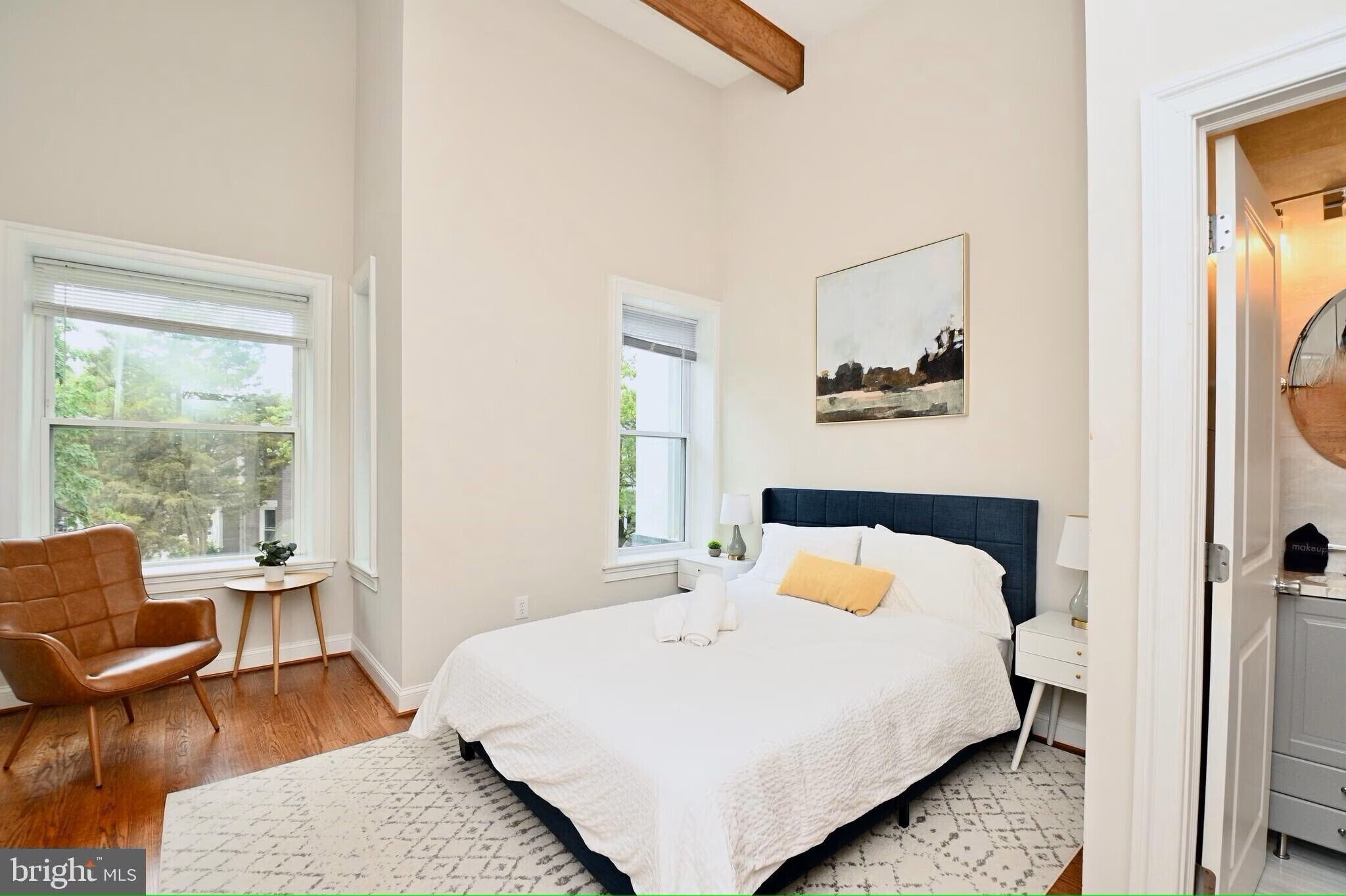 5 chambres, bureau, fer et planche à repasser, Wi-Fi gratuit