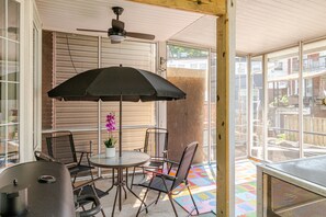 Dining - Renovated 5BR Close to Capitol (Washington DC)