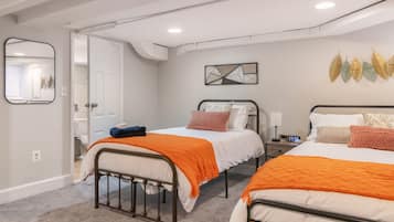 4 bedrooms, desk, iron/ironing board, free WiFi