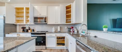 Townhome | Private kitchen | Toaster