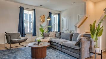 Townhome | Living area
